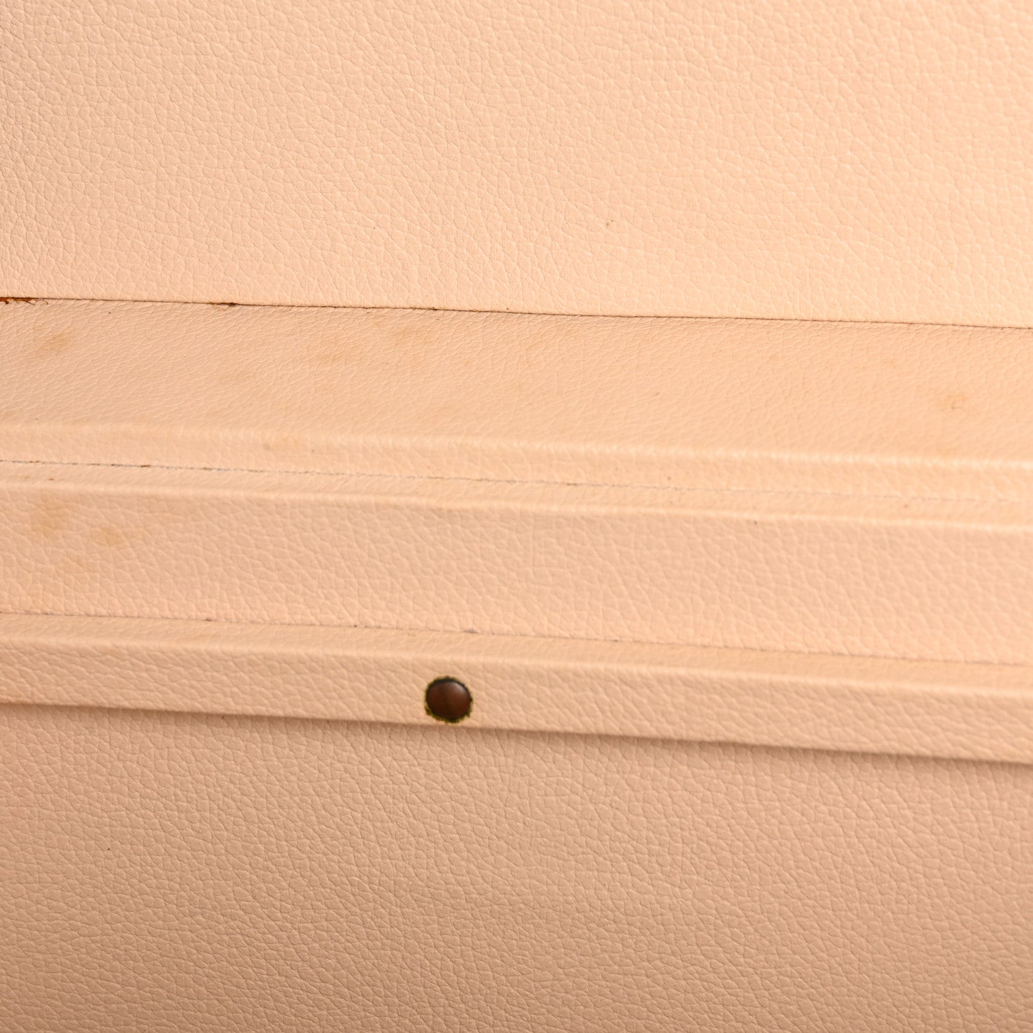 Louis Vuitton Monogram Boite Pharmacie Toiletry Case 10 of 20