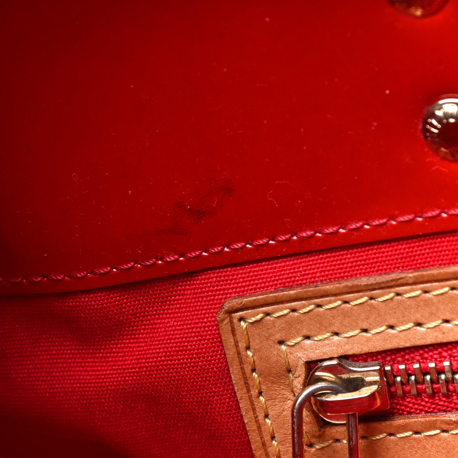 Louis Vuitton Vernis Reade PM Rouge 12 of 35