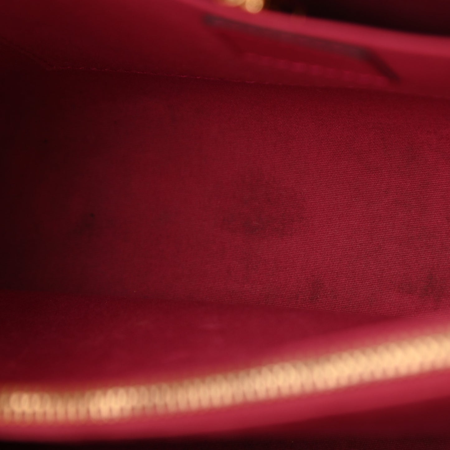 Vernis Montaigne BB Magenta