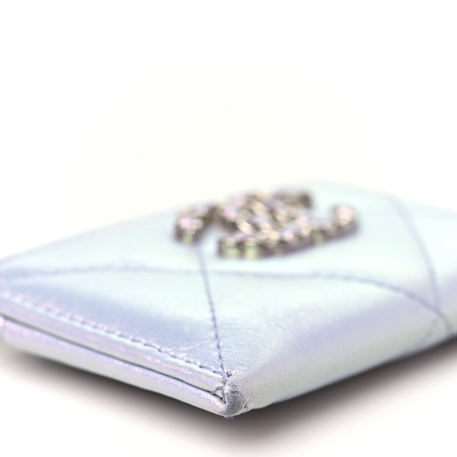 Chanel Iridescent Calfskin Quilted Chanel 19 Card Holder Light Purple 10 of 13