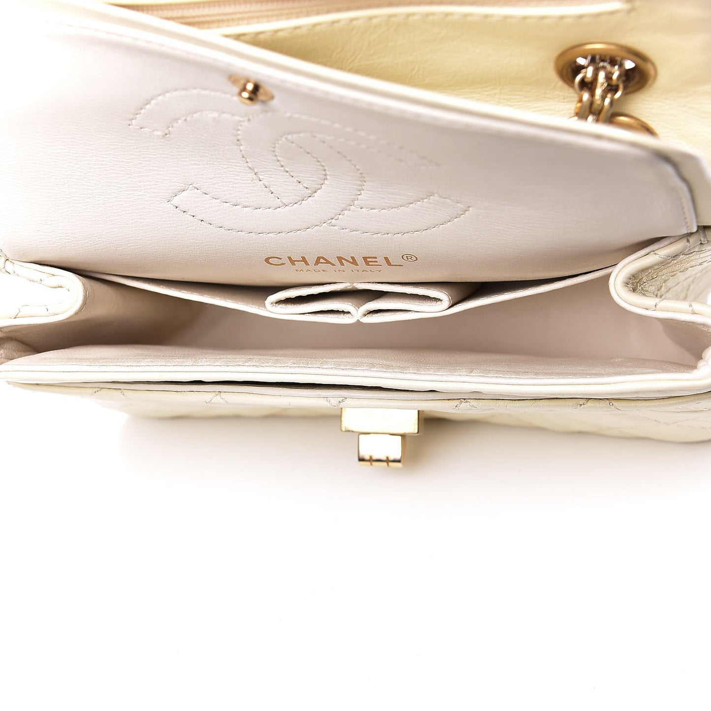 Aged Calfskin Quilted 2.55 Reissue 224 Flap Ivory