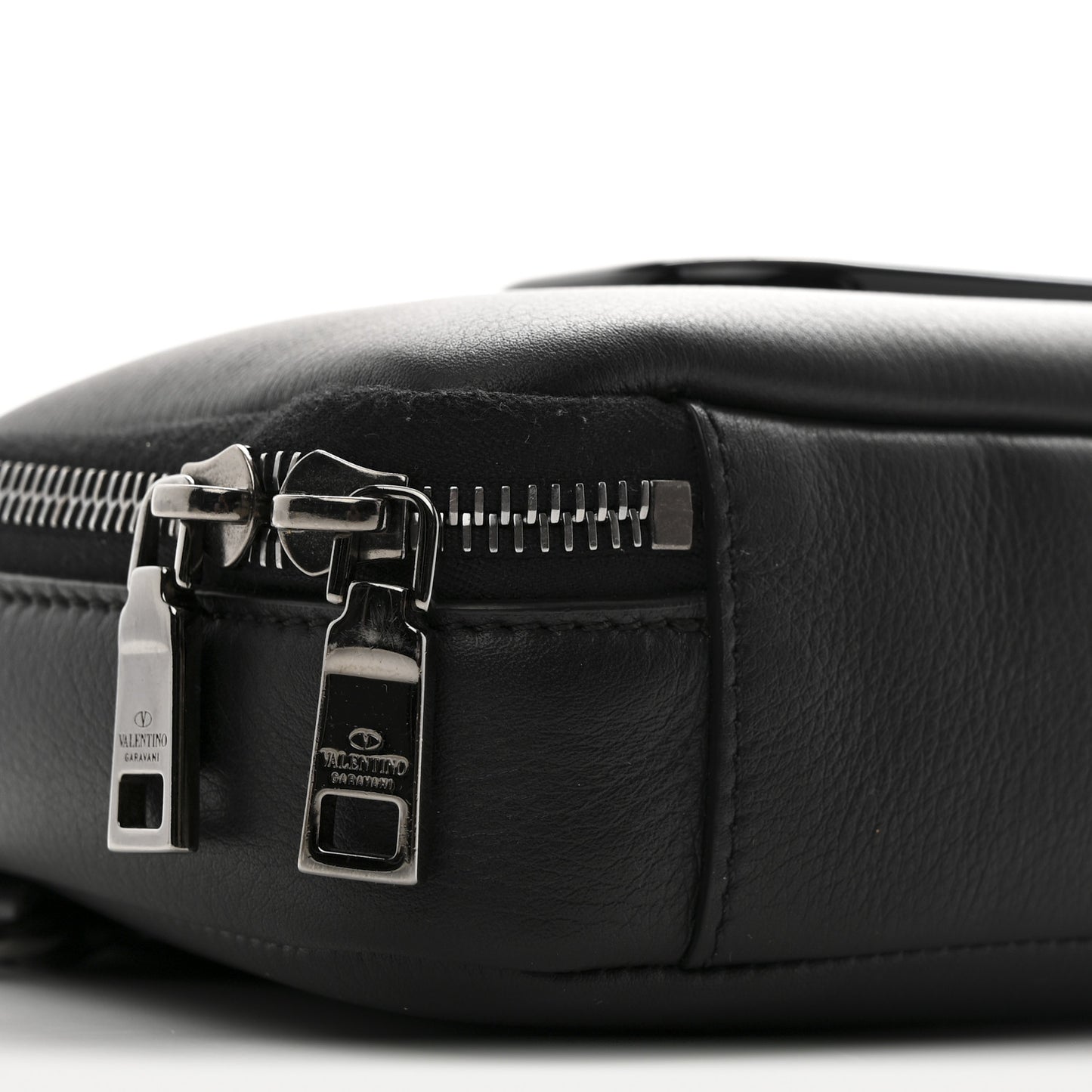 Calfskin Lacquered Vlogo Crossbody Bag Black