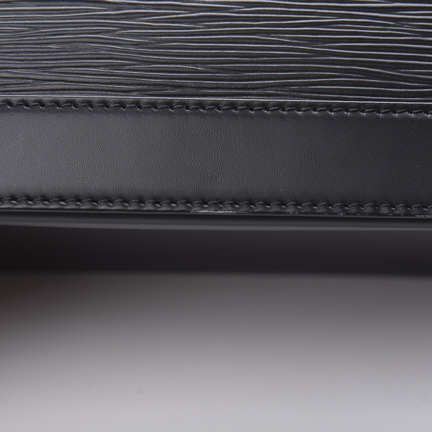 Louis Vuitton Epi Alma PM Black 11 of 13