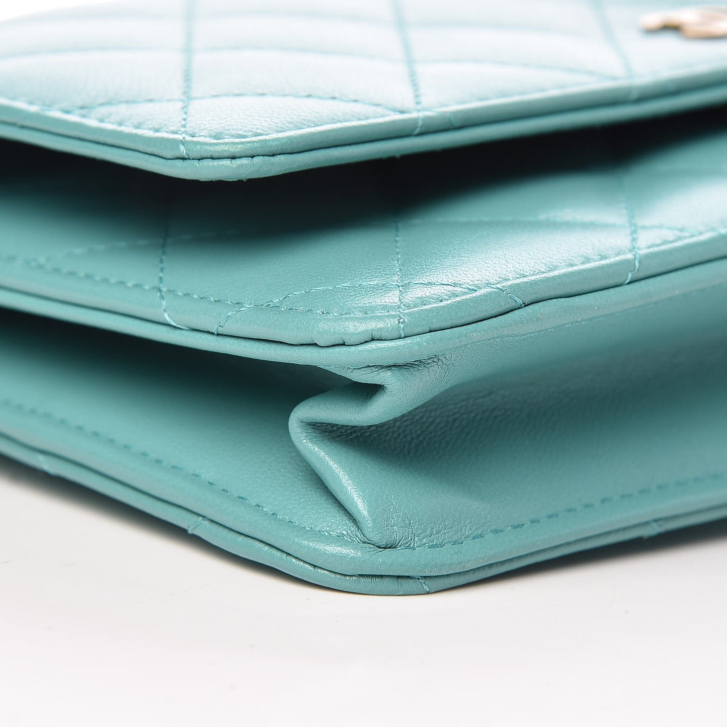 Calfskin Quilted Wallet On Chain WOC Green