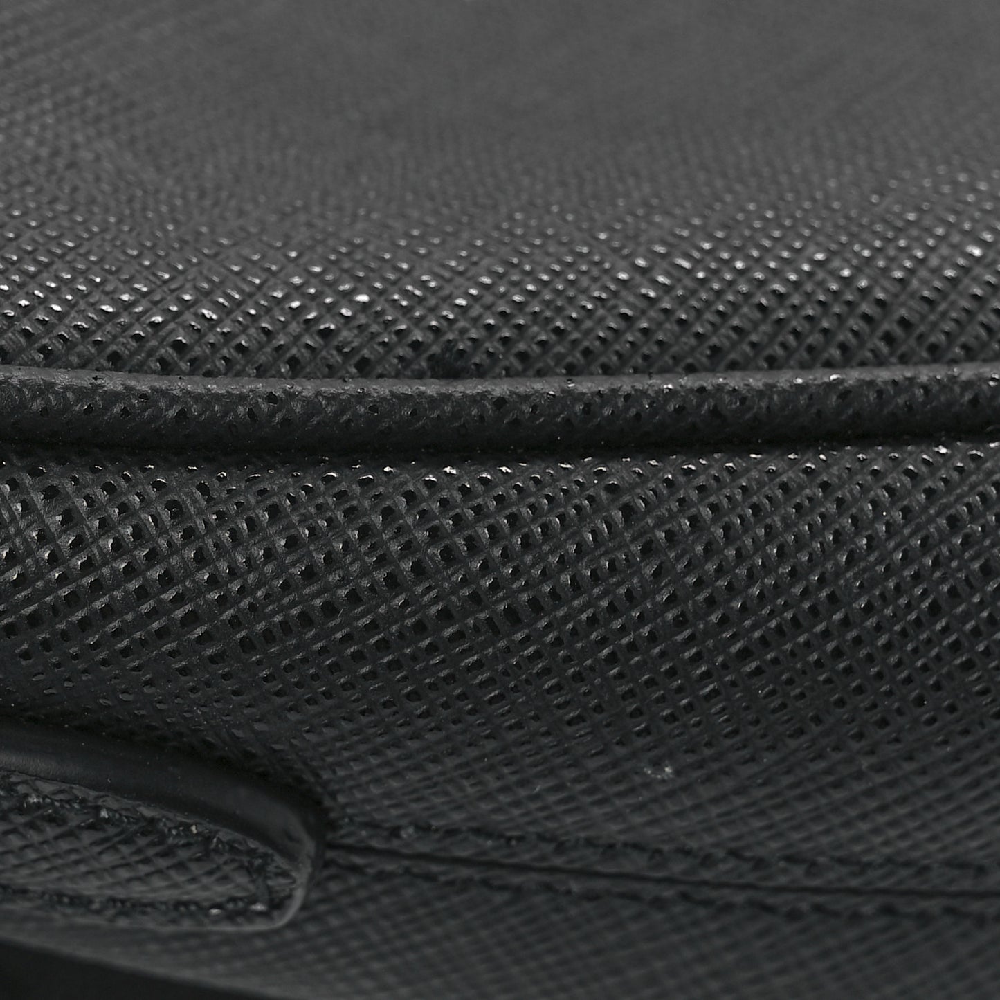 Saffiano Lux Re-Edition 2005 Shoulder Bag Black