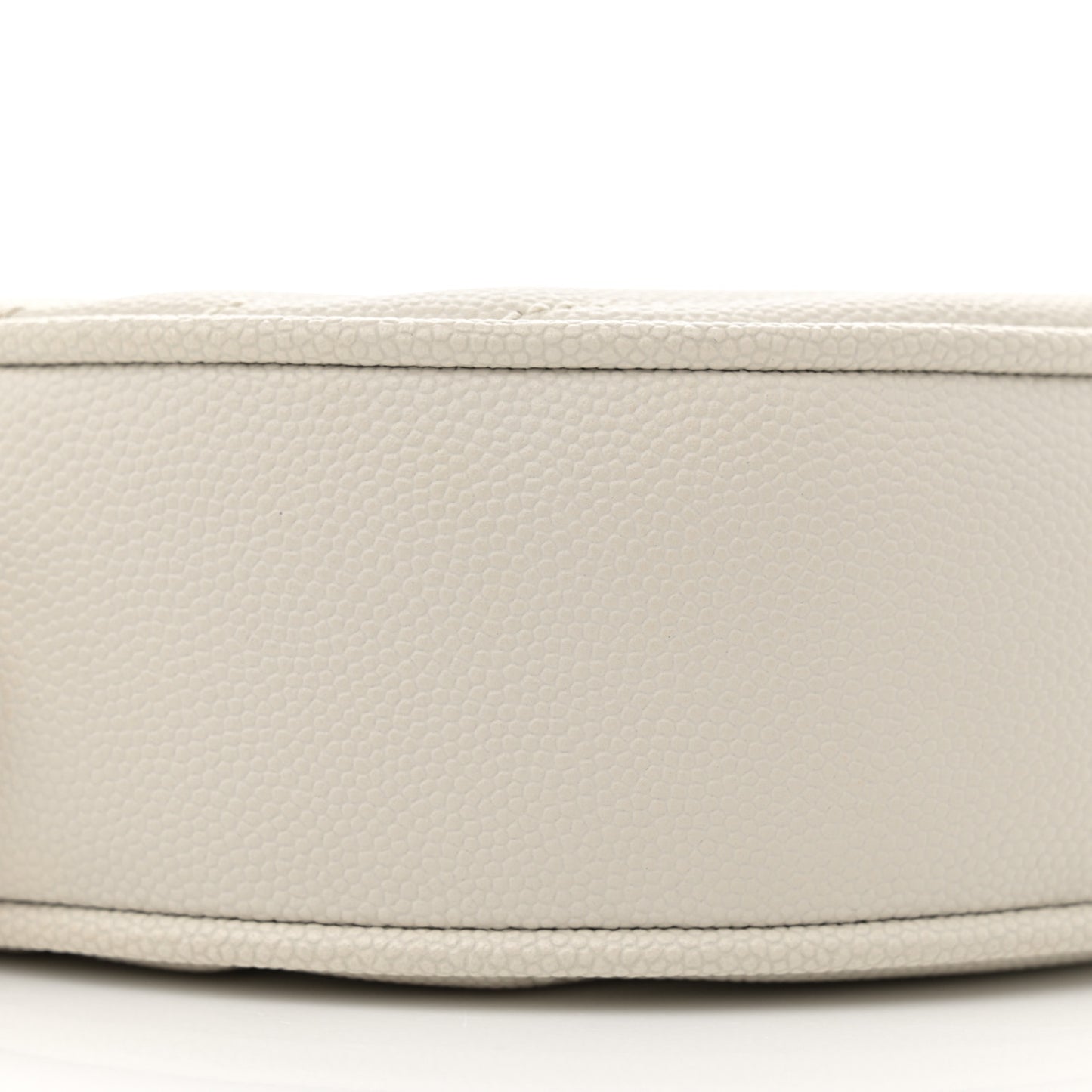 Grain De Poudre Matelasse Chevron Quilted Round Vinyle Camera Bag Crema Soft