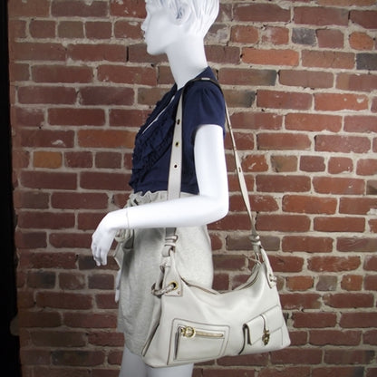 FASHIONPHILE SALVATOREFERRAGAMOWhiteLeathershoulderbag 2 of 9