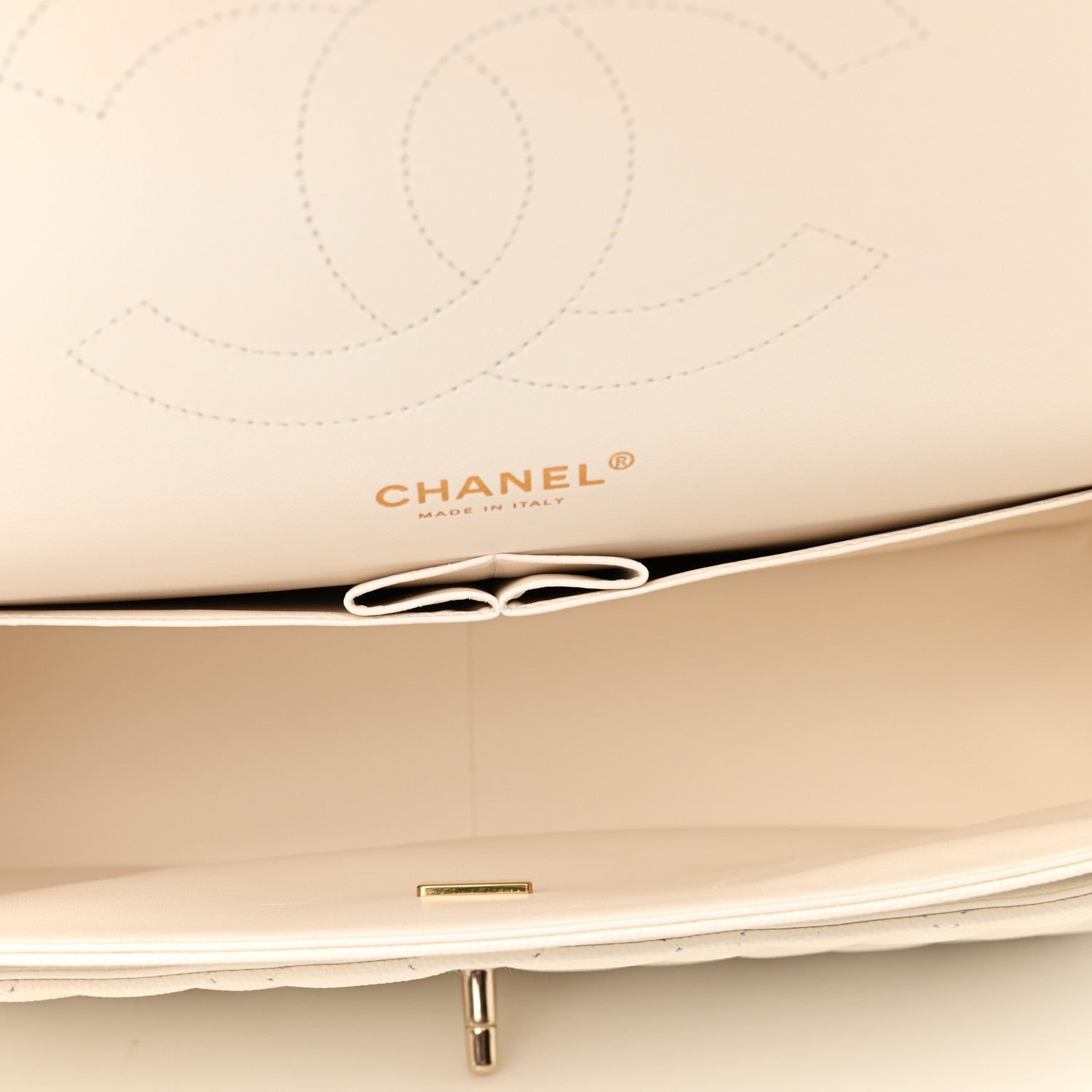 Chanel Caviar Quilted Jumbo Double Flap White 4 of 10