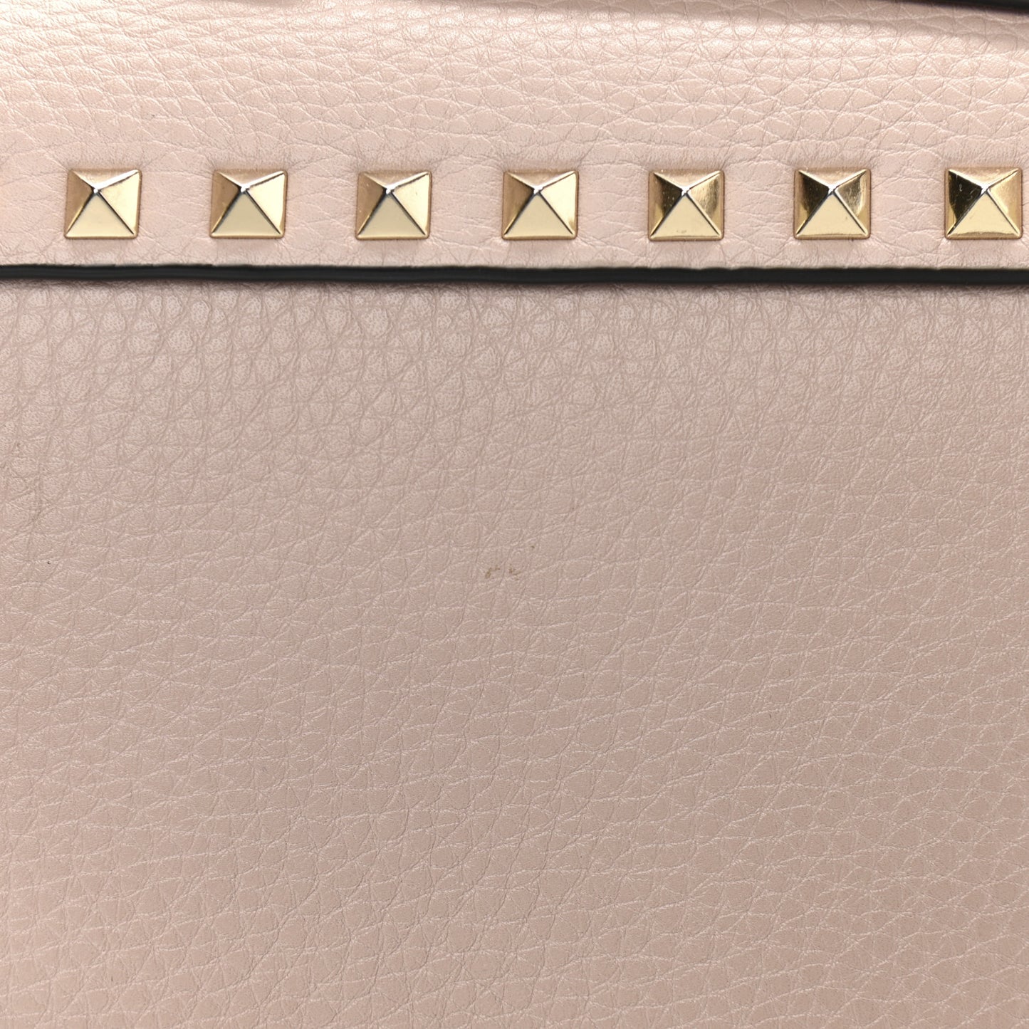 Pebbled Calfskin Small Rockstud Single Handle Flap Bag Poudre