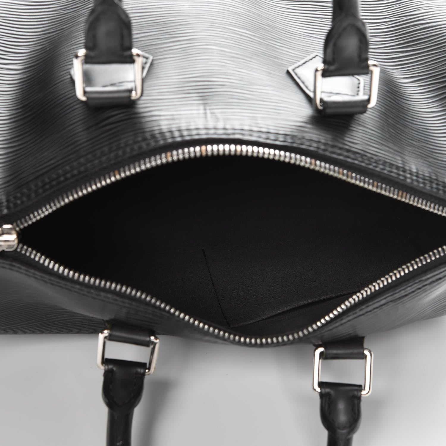 Louis Vuitton Epi Speedy 25 Black 5 of 7