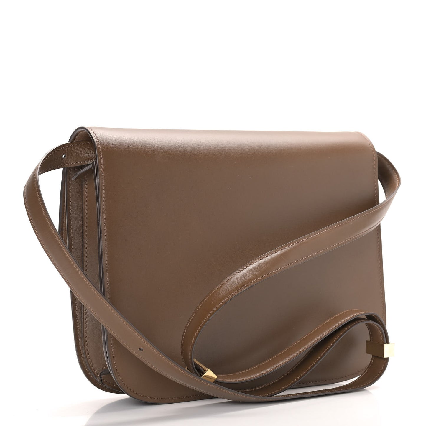Box Calfskin Medium Classic Box Flap Bag Camel