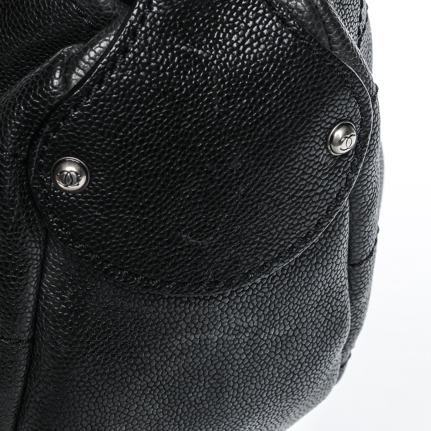 Caviar Small Outdoor Ligne Hobo Black