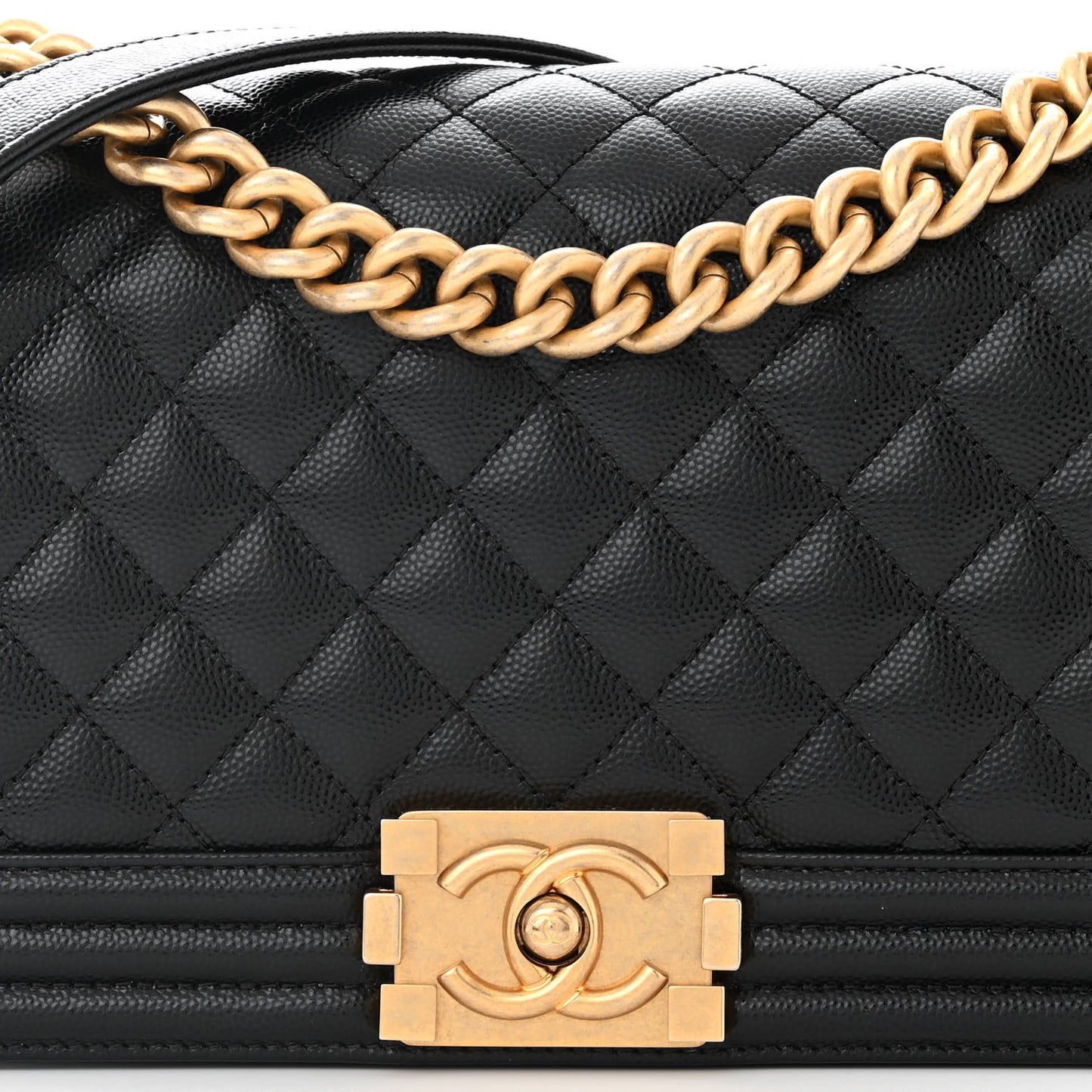 Caviar Quilted Medium Boy Flap Black