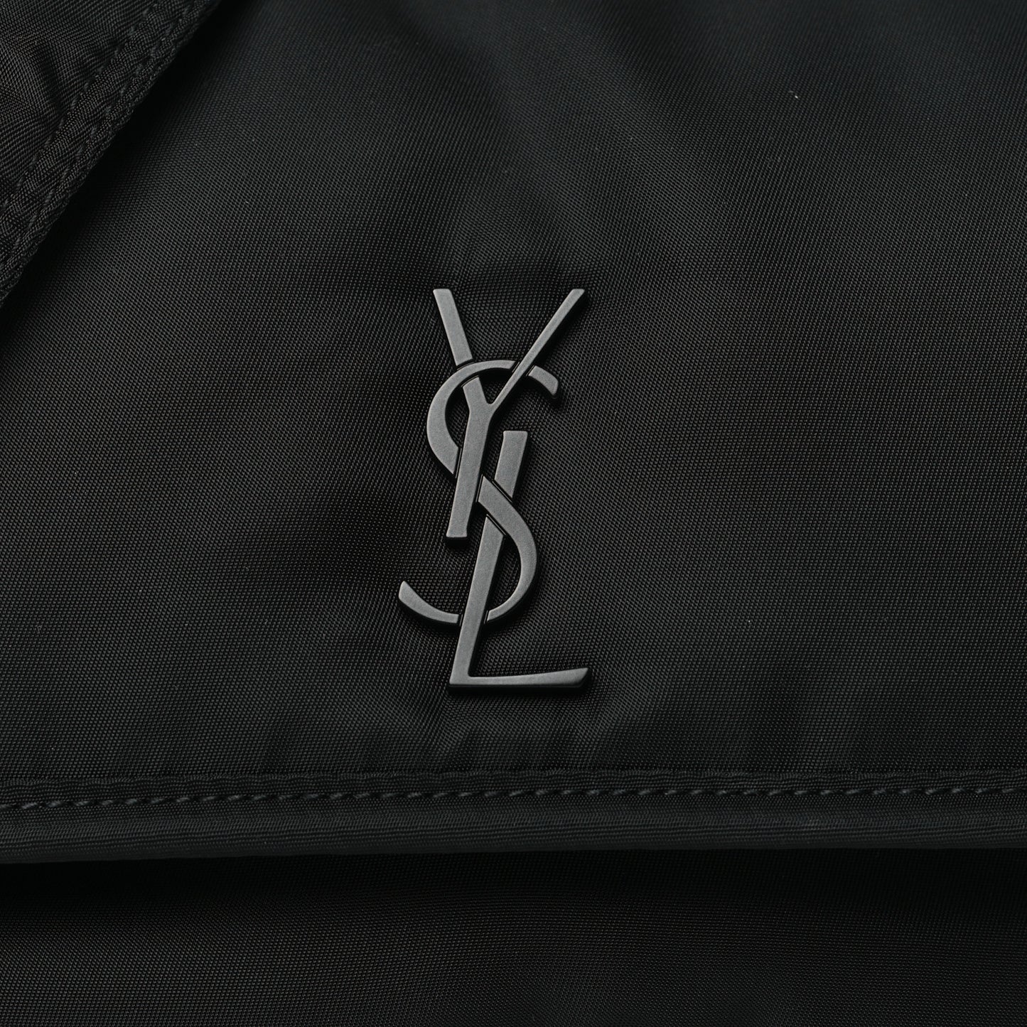 Econyl Nylon Small Niki Messenger Black