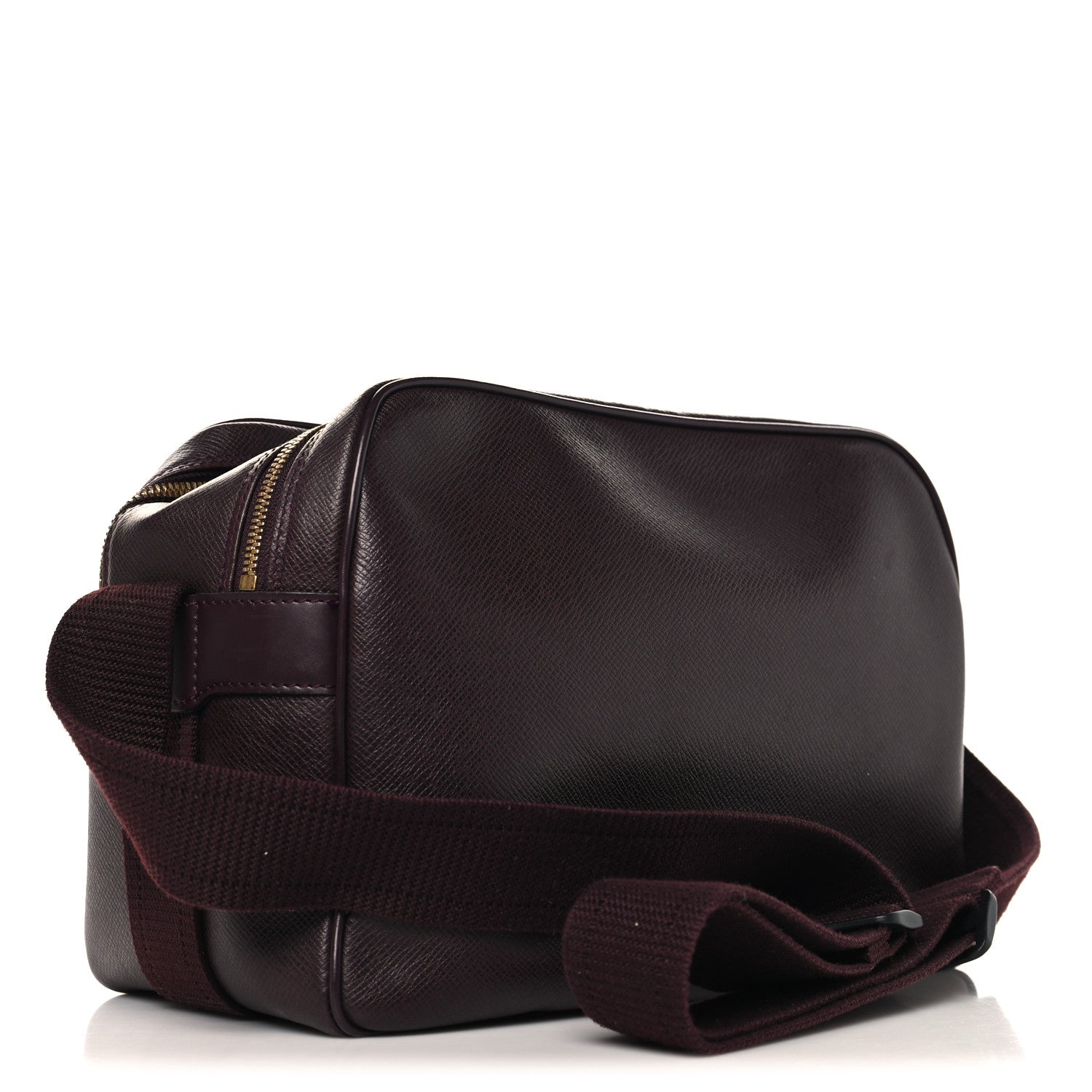 Louis Vuitton Taiga Reporter Messenger Acajou 1853933 – FASHIONPHILE