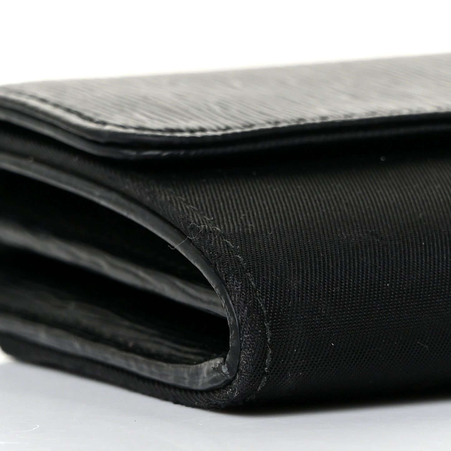 Tessuto Nylon Vitello Move Triangle Logo Continental Flap Wallet Black
