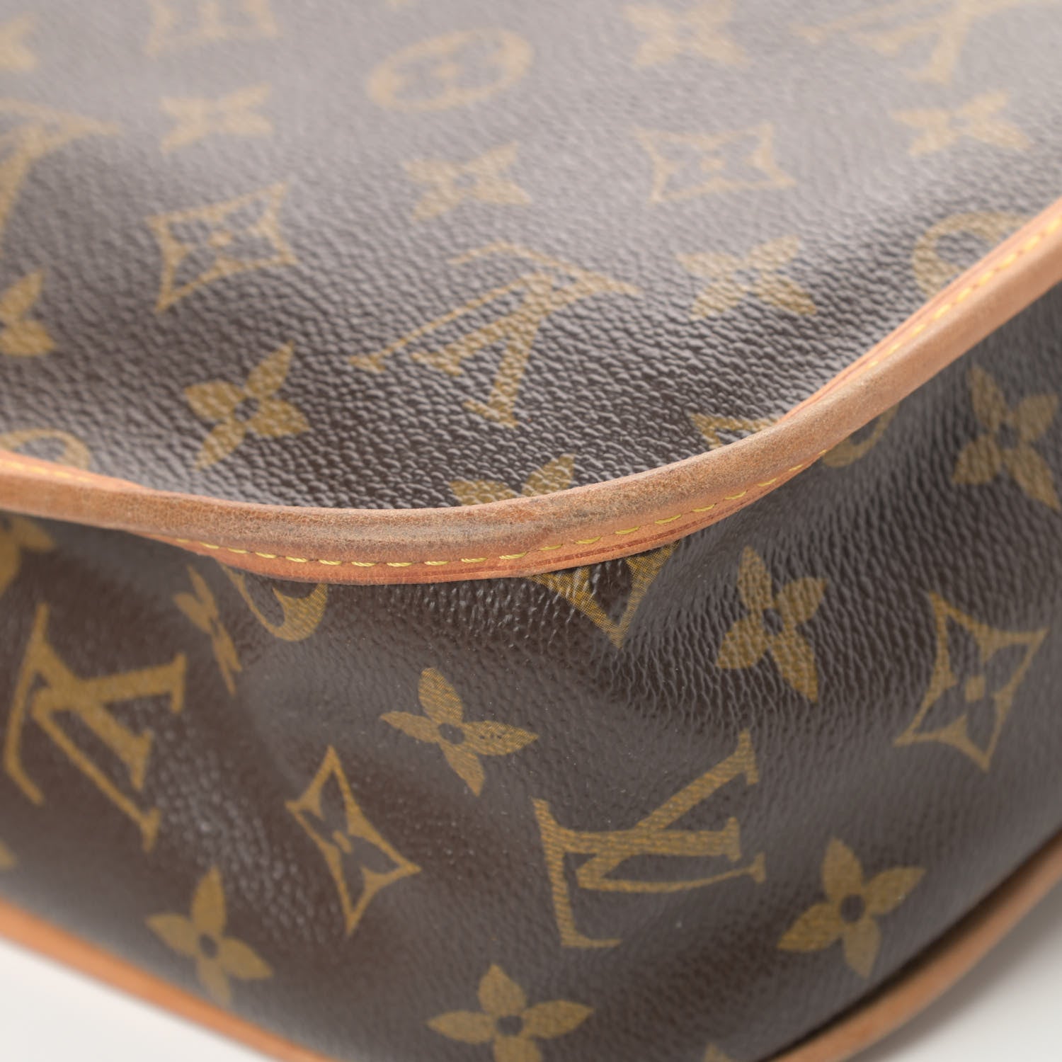 Louis Vuitton Monogram Bosphore PM Messenger 11 of 17