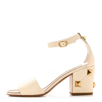 Valentino Garavani Grained Calfskin Roman Stud Ankle Strap 75mm Sandals 39.5 Light Ivory 1 of 9