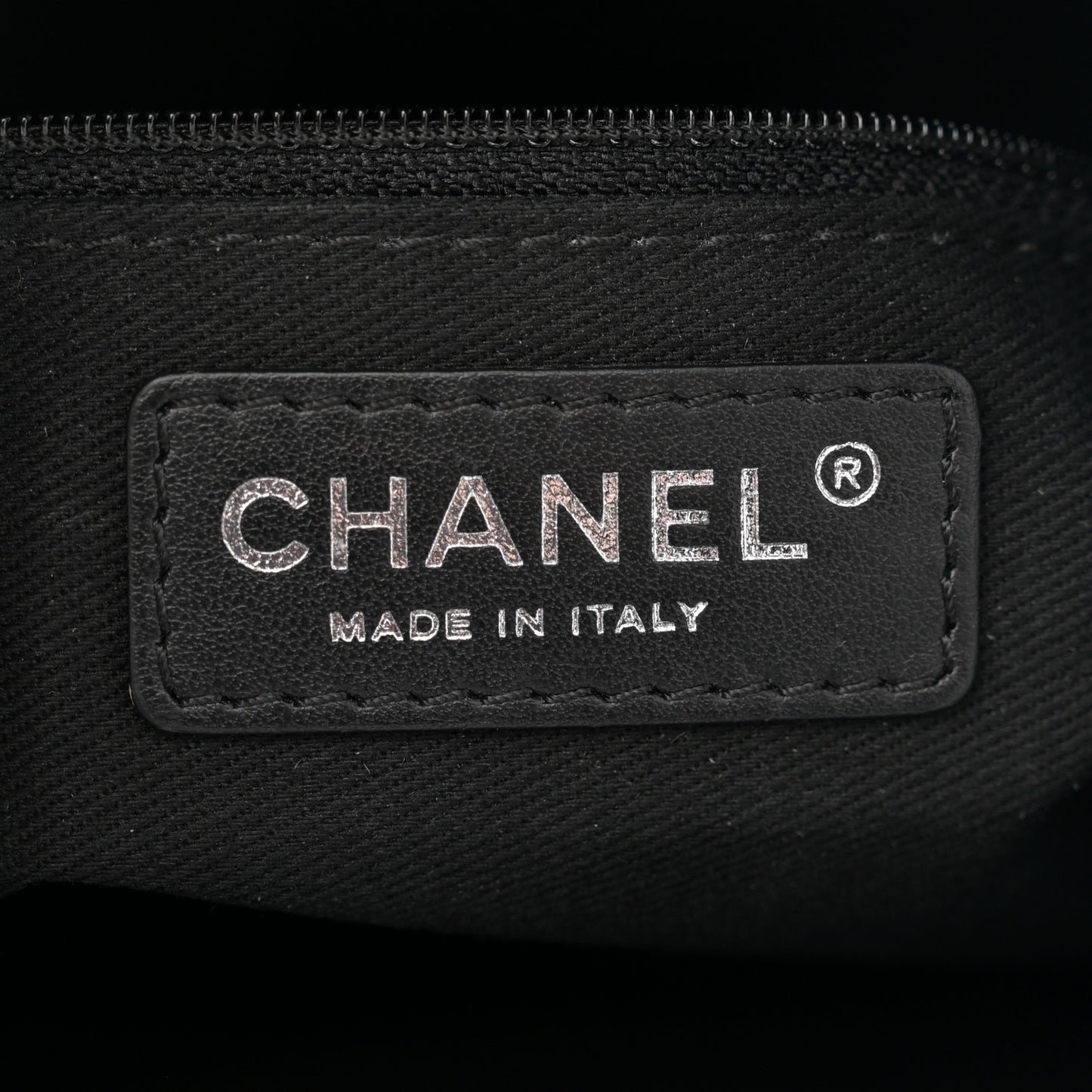 Grained Calfskin CC Pocket Tote Black