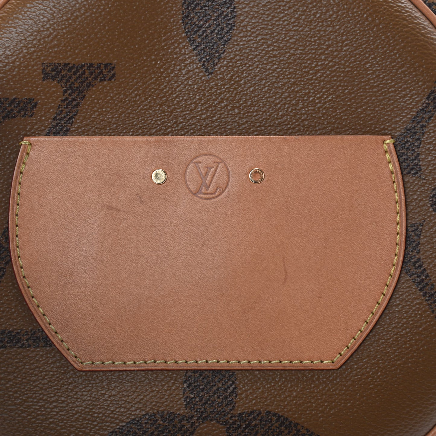 Reverse Monogram Giant Boite Chapeau Souple