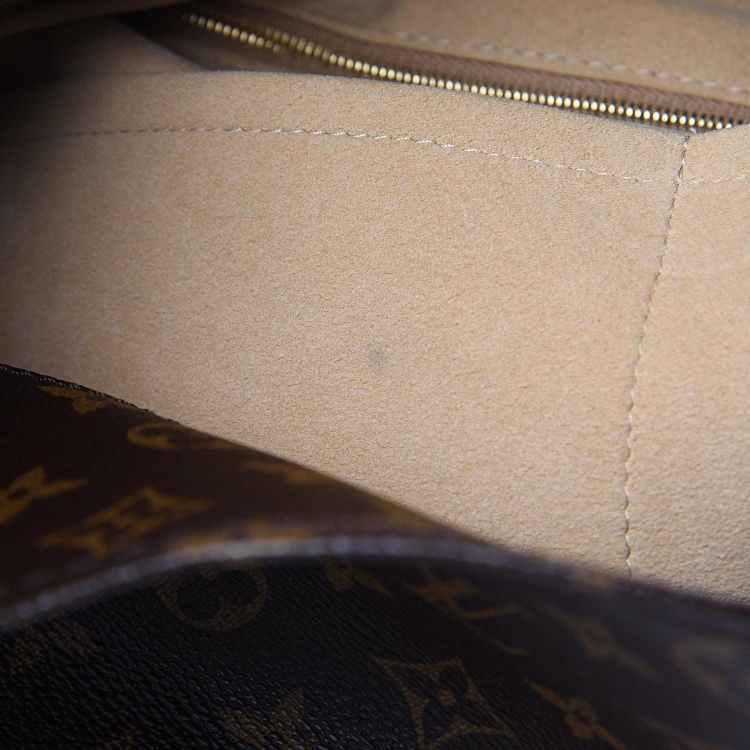 Louis Vuitton Monogram Artsy MM 13 of 14
