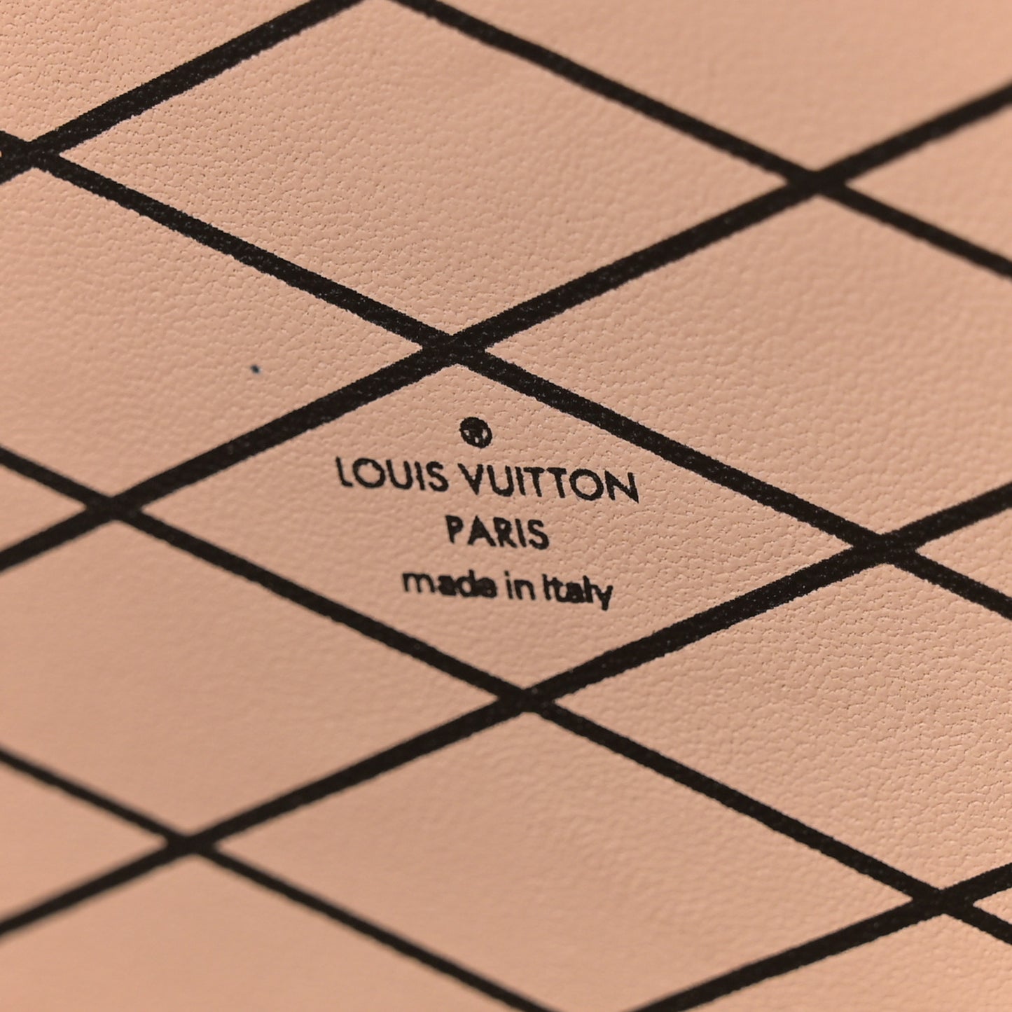 Calfskin Petite Boite Chapeau Black Beige
