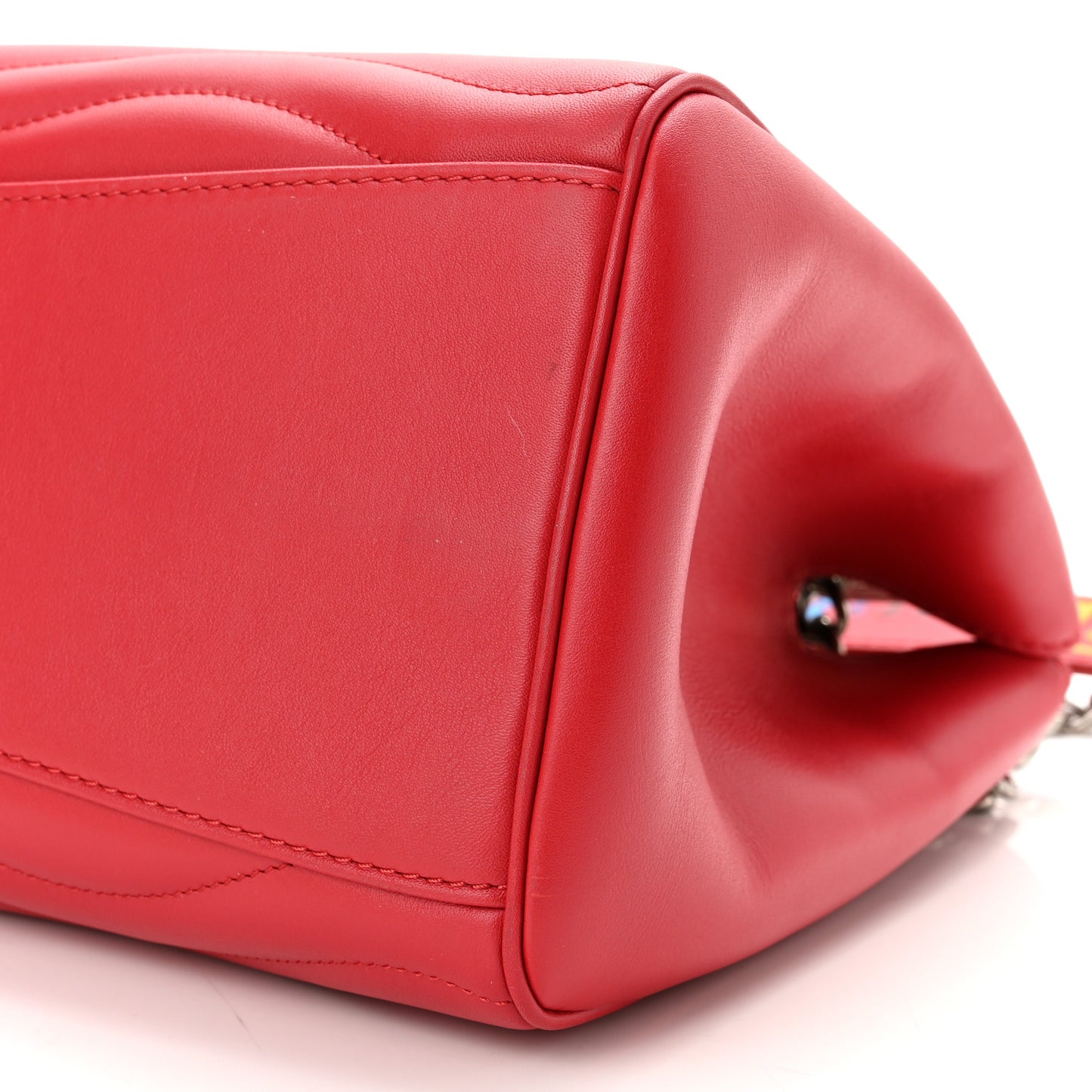Calfskin New Wave Chain Tote Ecarlate