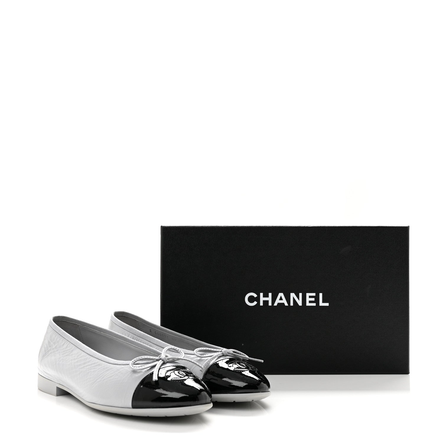 Chanel Shiny Crumpled Calfskin Patent CC Cap Toe Ballerina Flats 39 Grey Black 10 of 10