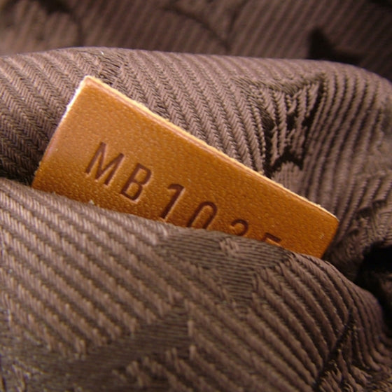 Louis Vuitton Suede Mahina Onatah GM Cacao 9 of 9