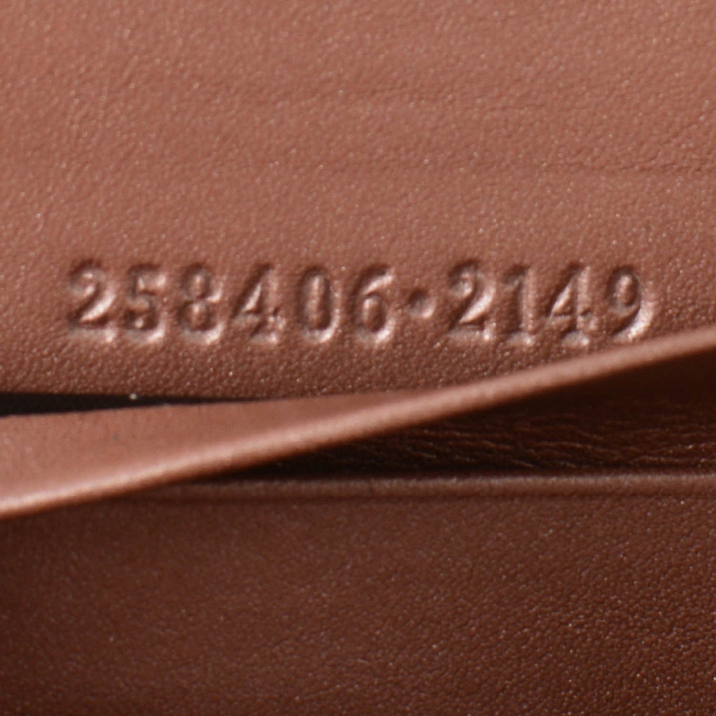 Patent Microguccissima Bow Heart Zip Around Wallet Pink