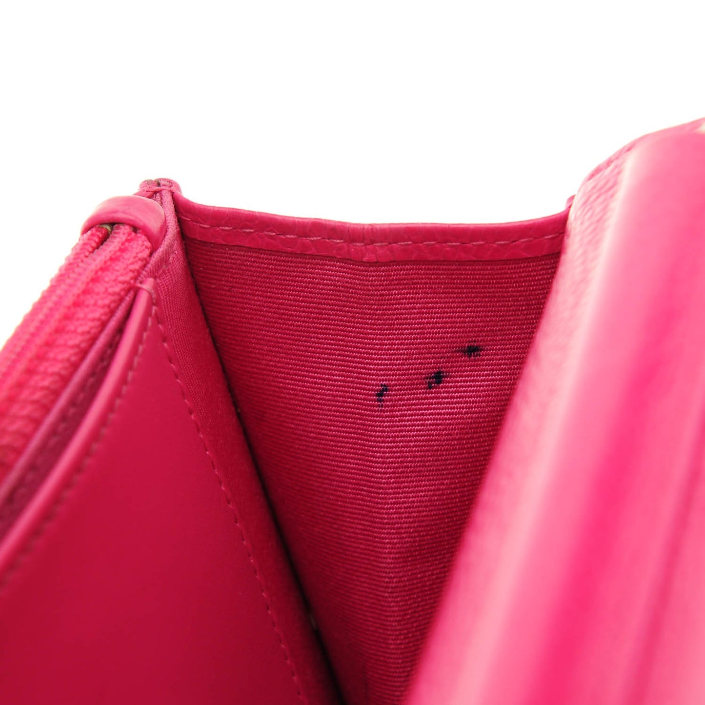 Caviar Quilted Wallet On Chain WOC Pink