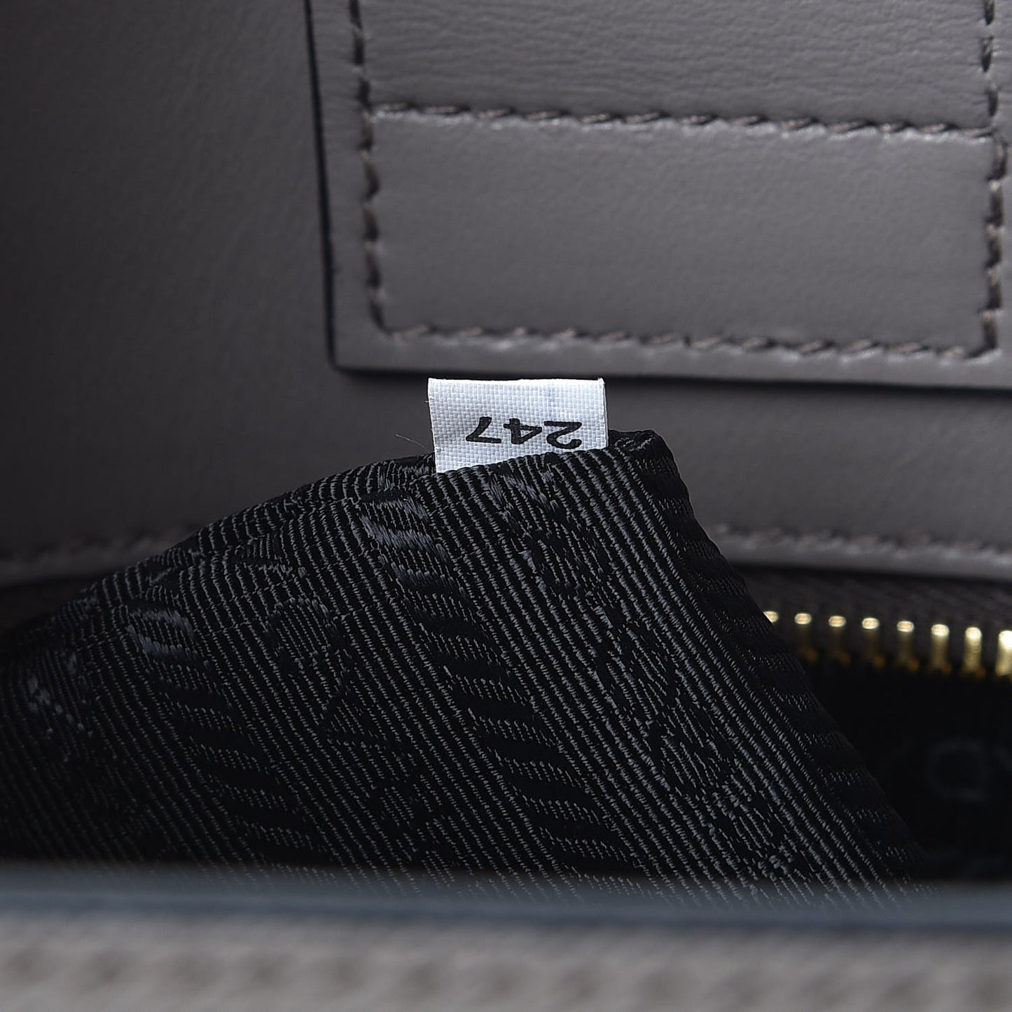 Saffiano Soft Calf Tote Argilla