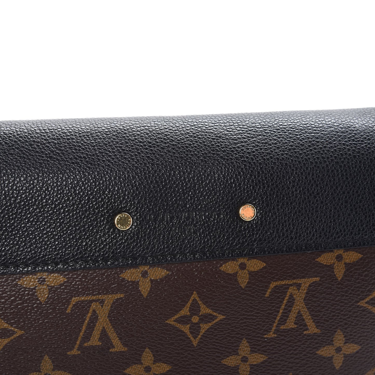 Monogram Pallas Chain Black