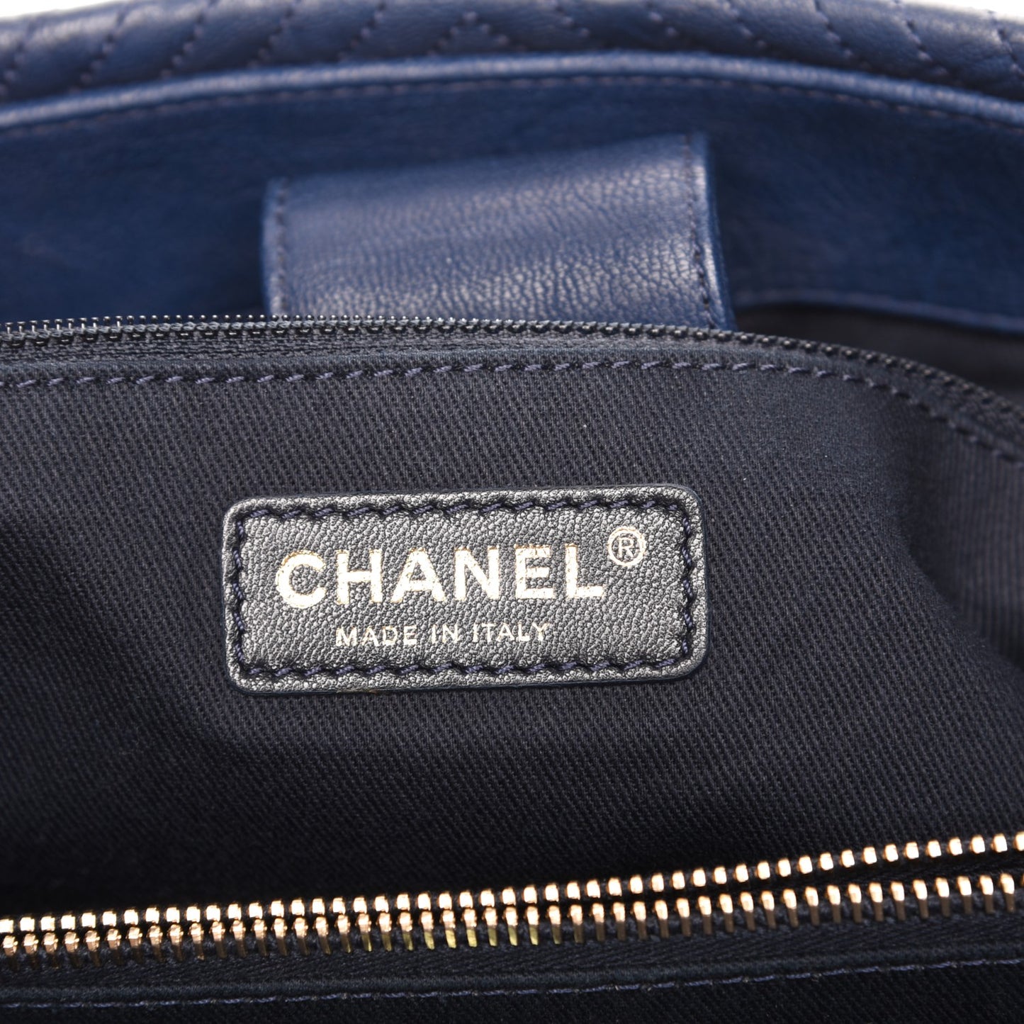 Wrinkled Lambskin Chevron Quilted Large Surpique Tote Navy Blue