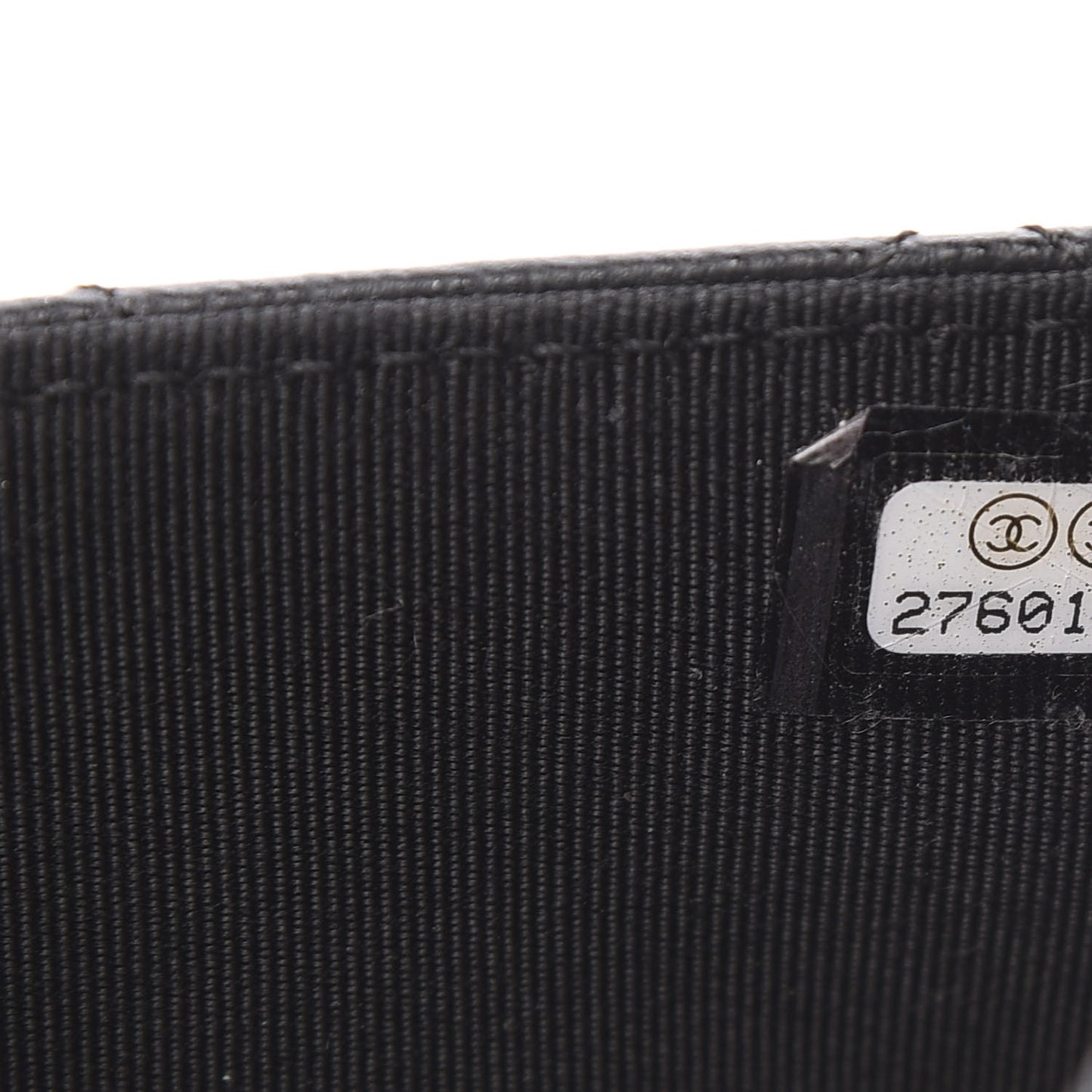 Caviar Quilted CC Box Strap Pouch Black