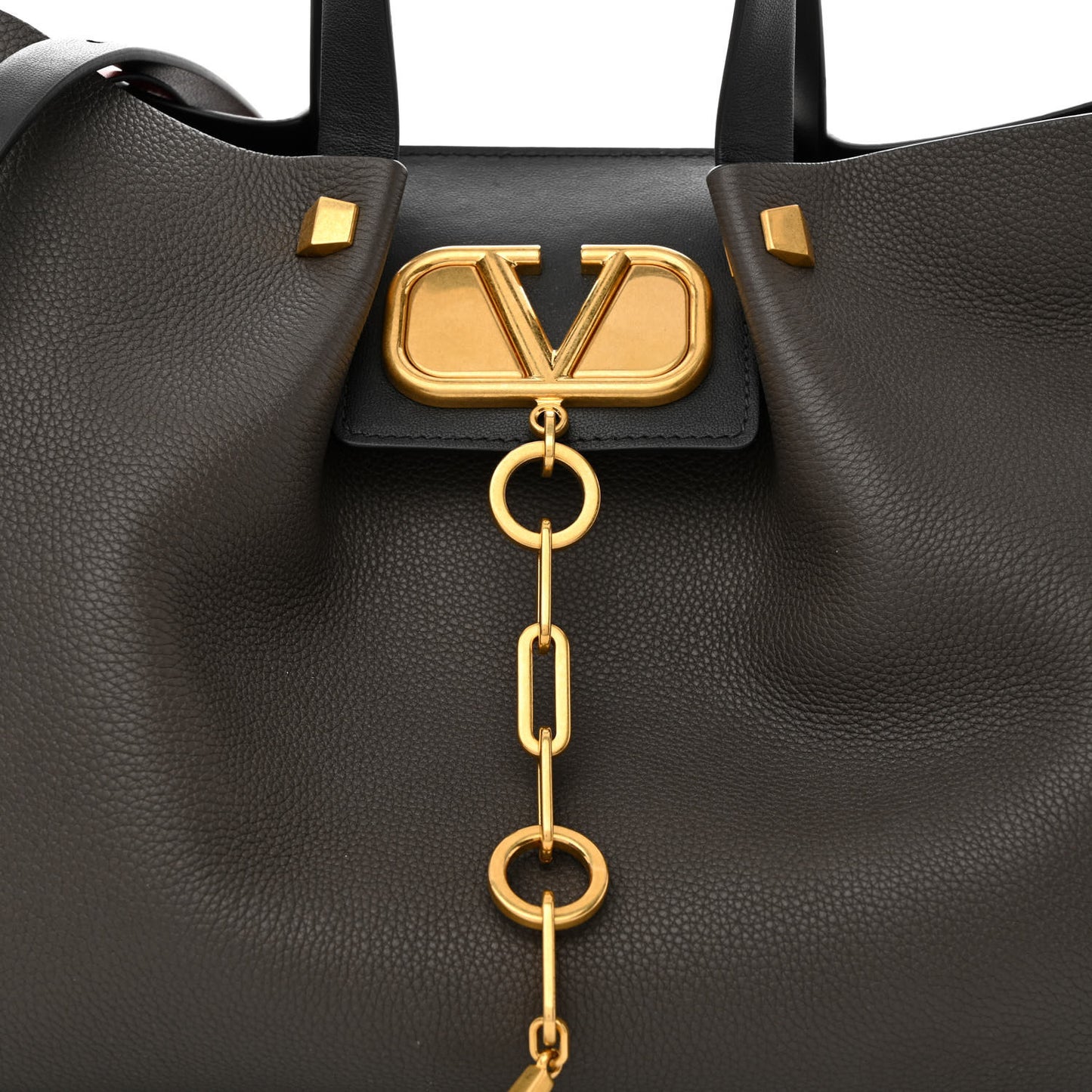 Grainy Calfskin Medium VLogo Escape Shopper Black