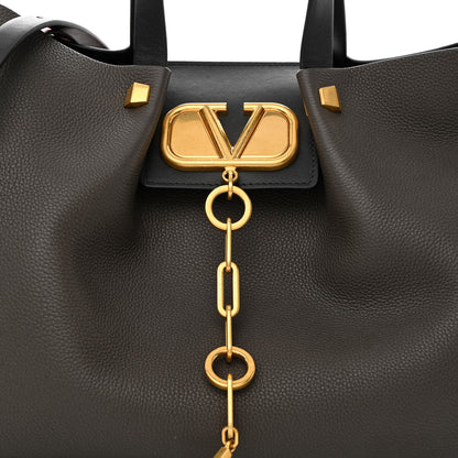 Valentino Garavani Grainy Calfskin Medium VLogo Escape Shopper Black 9 of 11