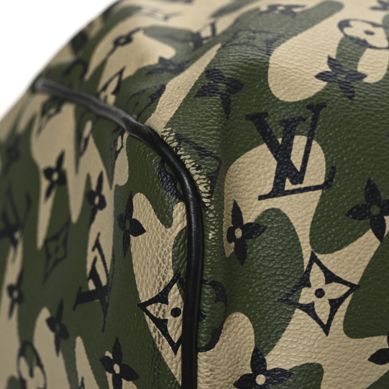 Louis Vuitton Monogramouflage Keepall 55 18 of 20