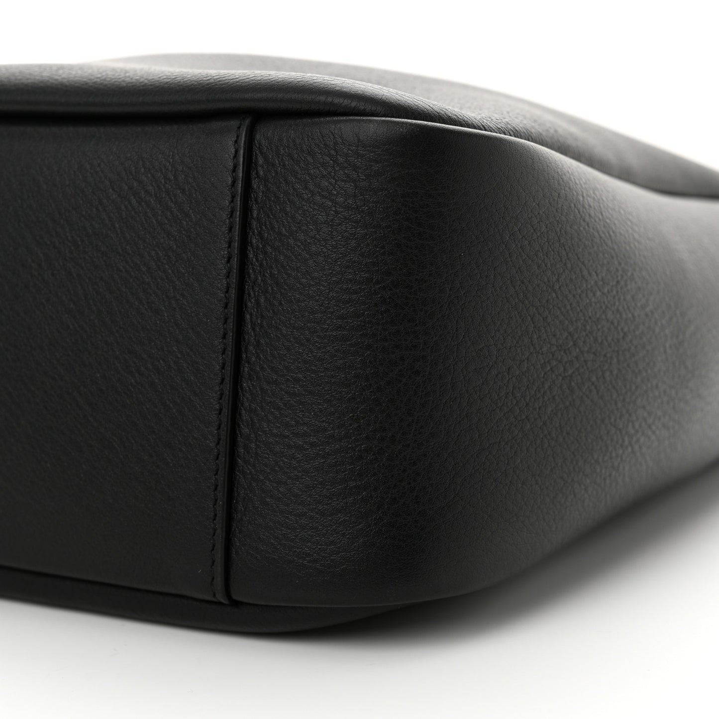 Grained Calfskin Small Le 5 A 7 Soft Hobo Black