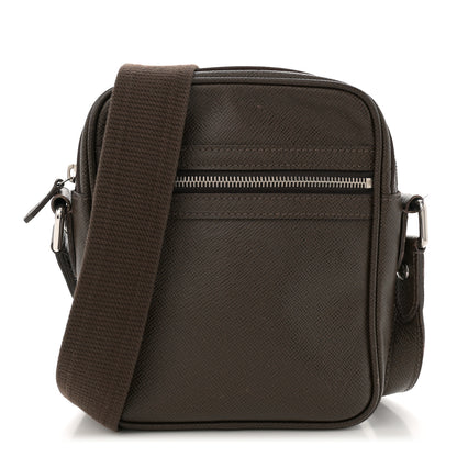 Louis Vuitton Taiga Dimitri Grizzli 1 of 13