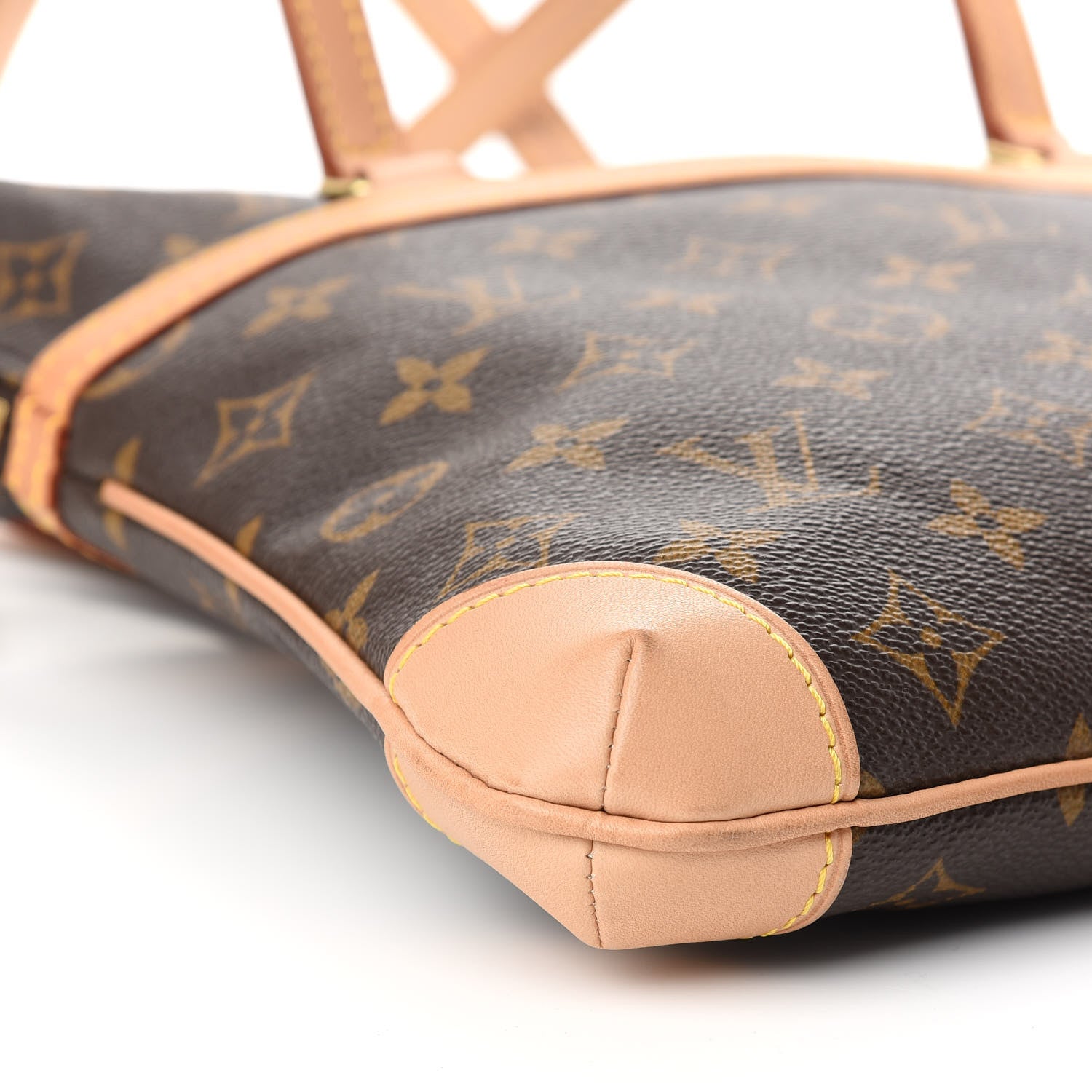 Louis Vuitton Monogram Sac Coussin GM 8 of 9