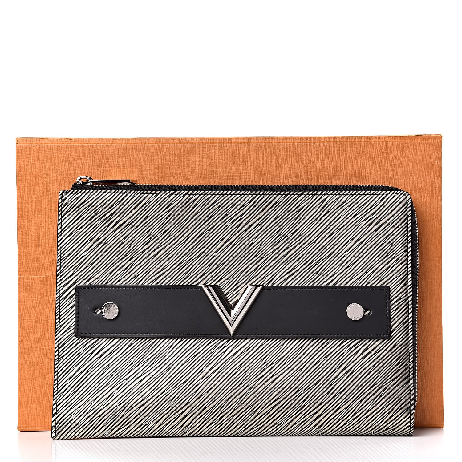 Louis Vuitton Epi Essential V Pochette Platine 10 of 10