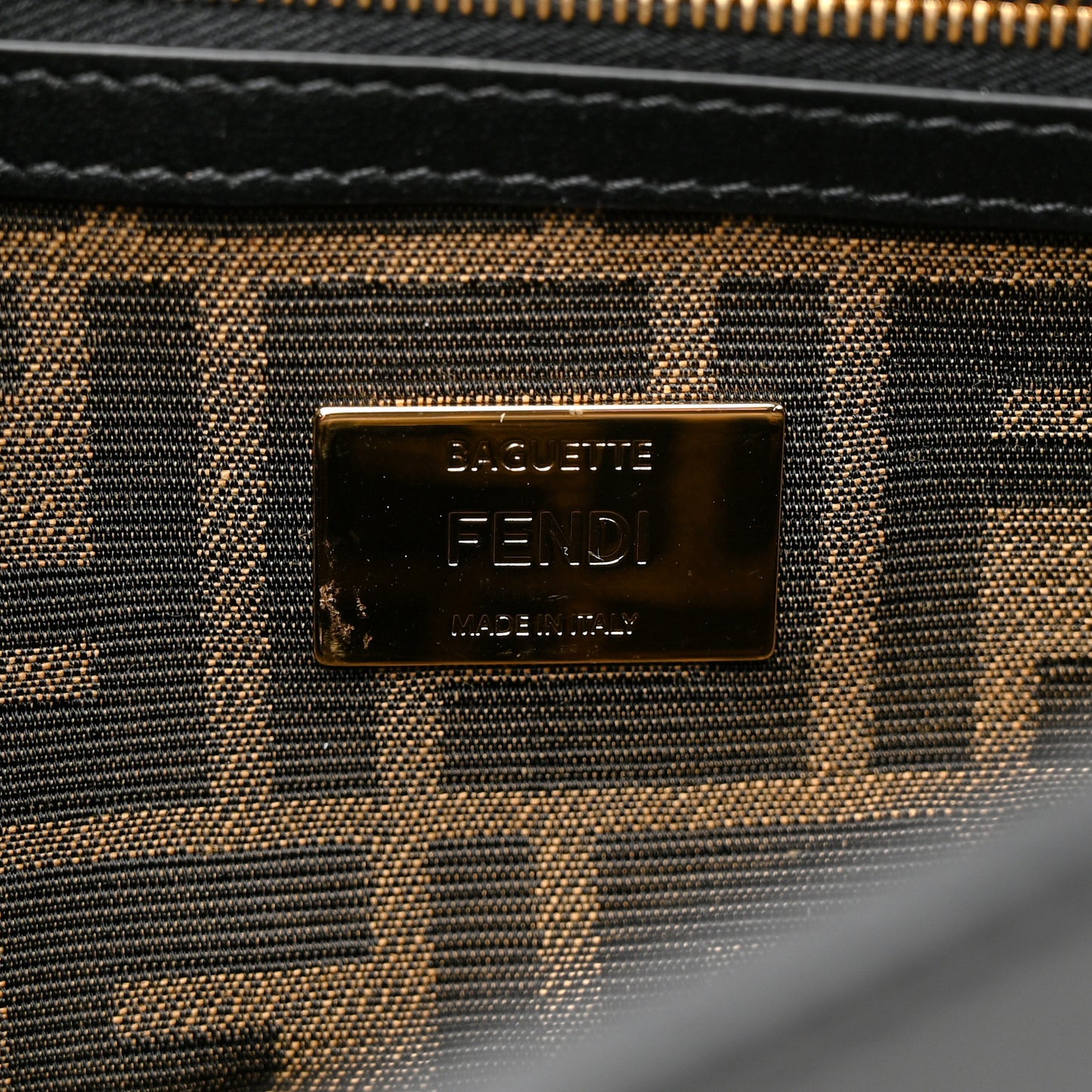 Shiny Nappa Multipocket Baguette Black