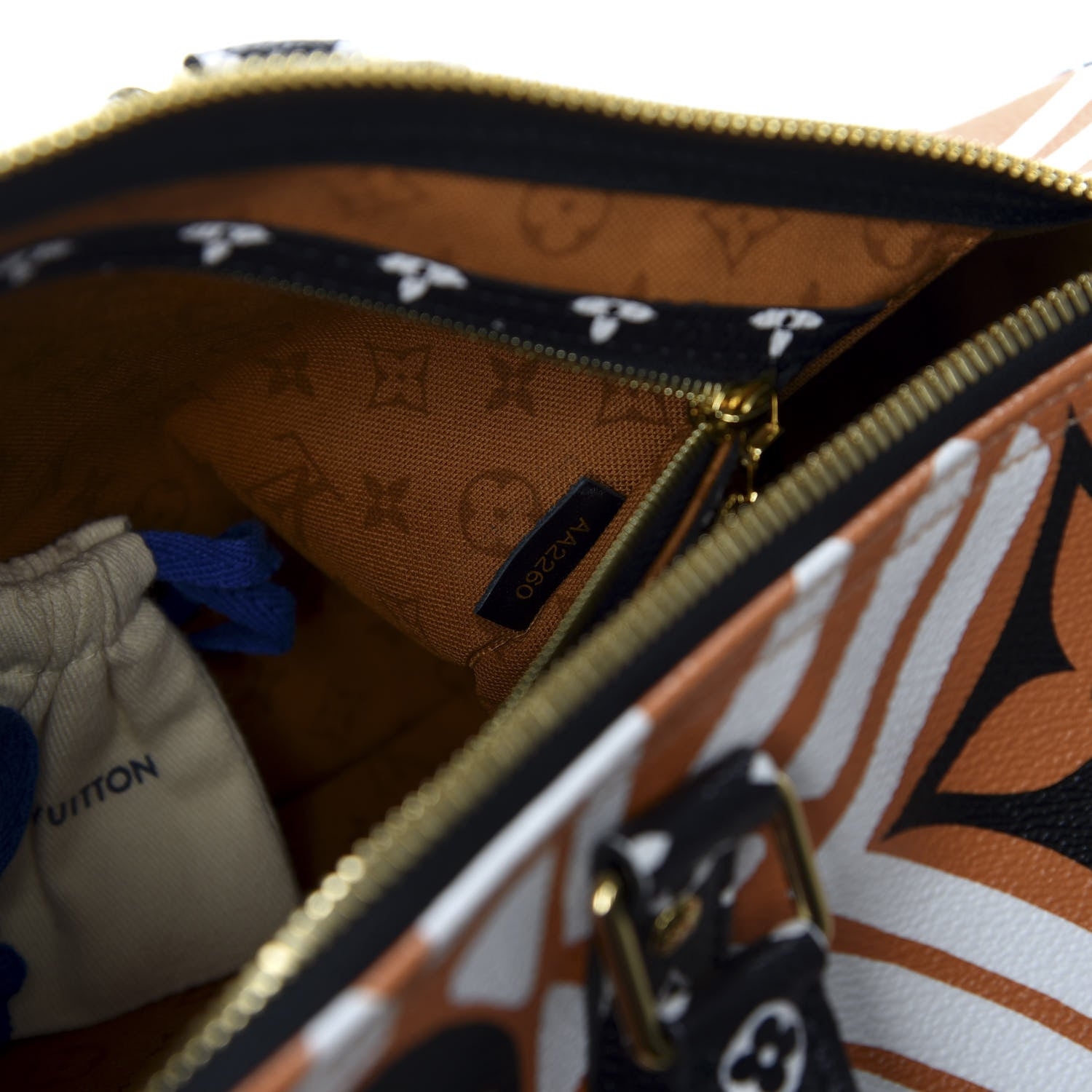 Louis Vuitton Monogram Giant Crafty Keepall Bandouliere 45 Creme Caramel Black 6 of 10