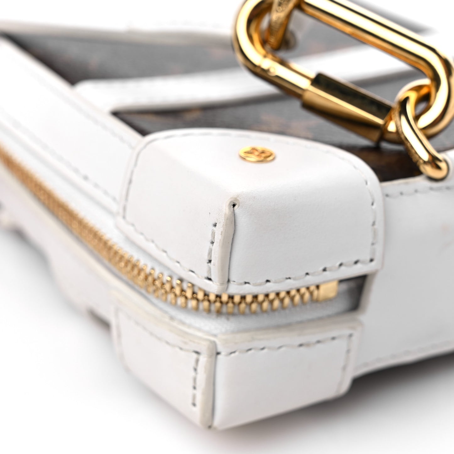 X NBA Monogram Soft Trunk Phone Box