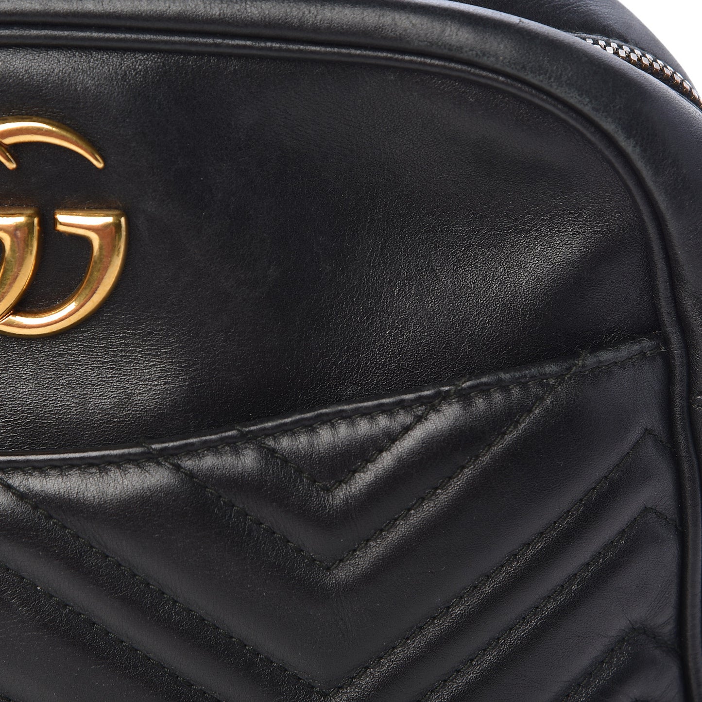Calfskin Matelasse Medium GG Marmont Chain Shoulder Bag Black