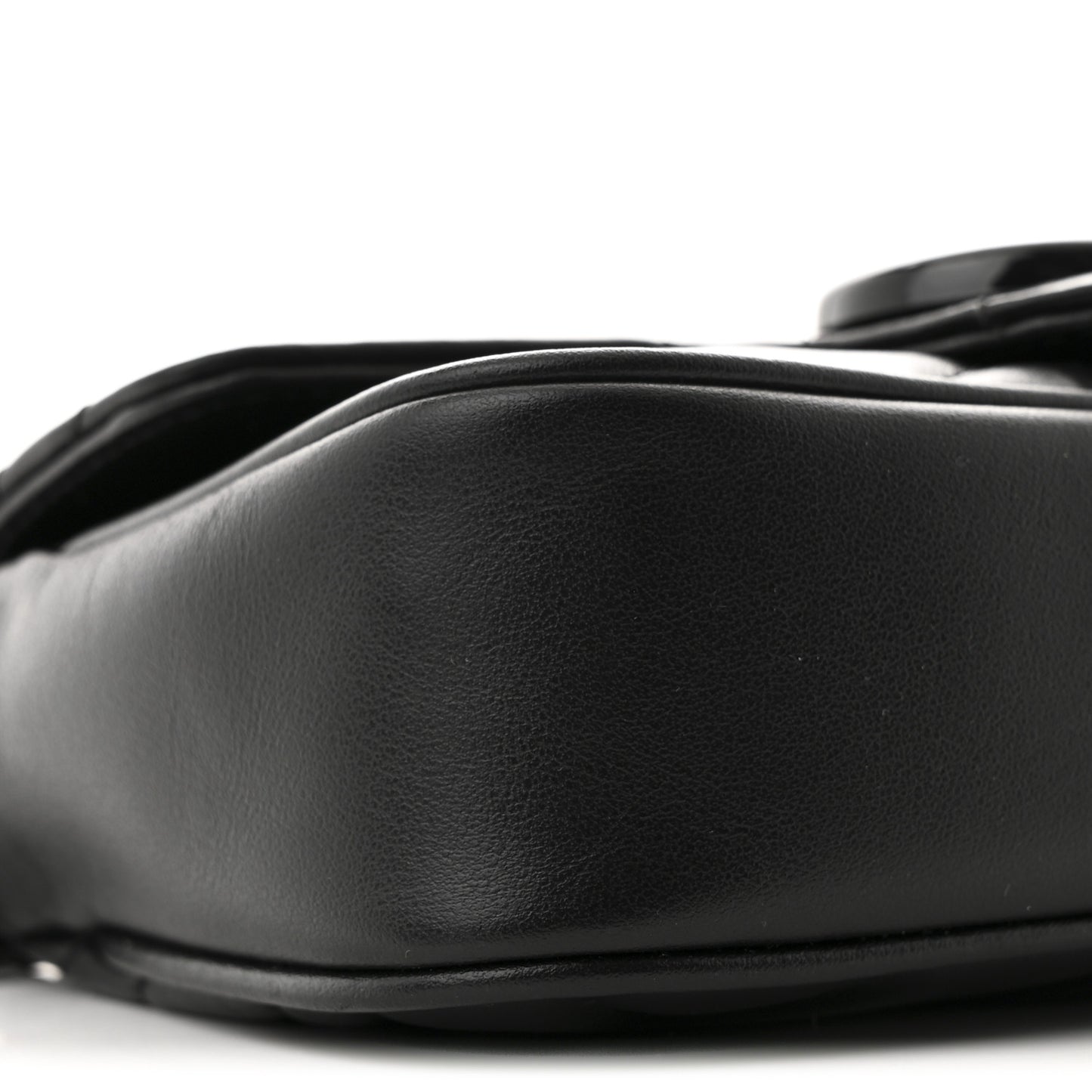 Calfskin Matelasse Monochrome GG Marmont Chain Belt Bag Black