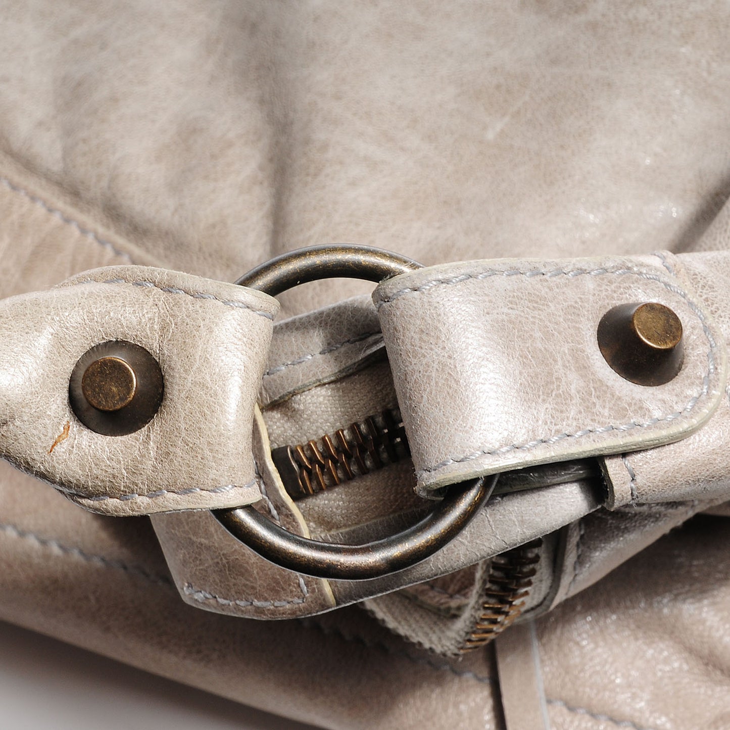 Chevre Classic Hardware Day Hobo Greige