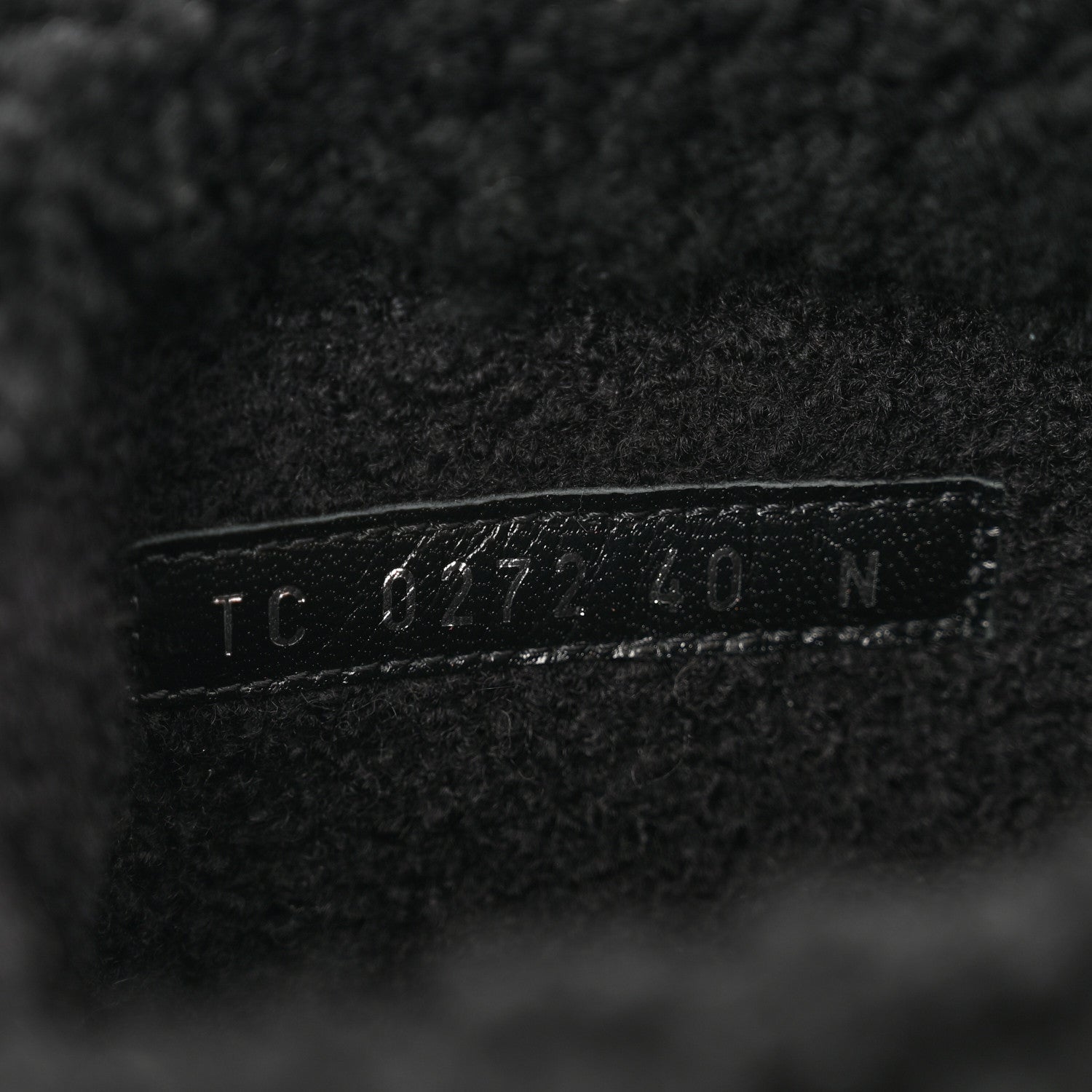 Louis Vuitton Suede Calfskin Shearling Snowdrop Flat Ankle Boot 40 Black 9 of 9