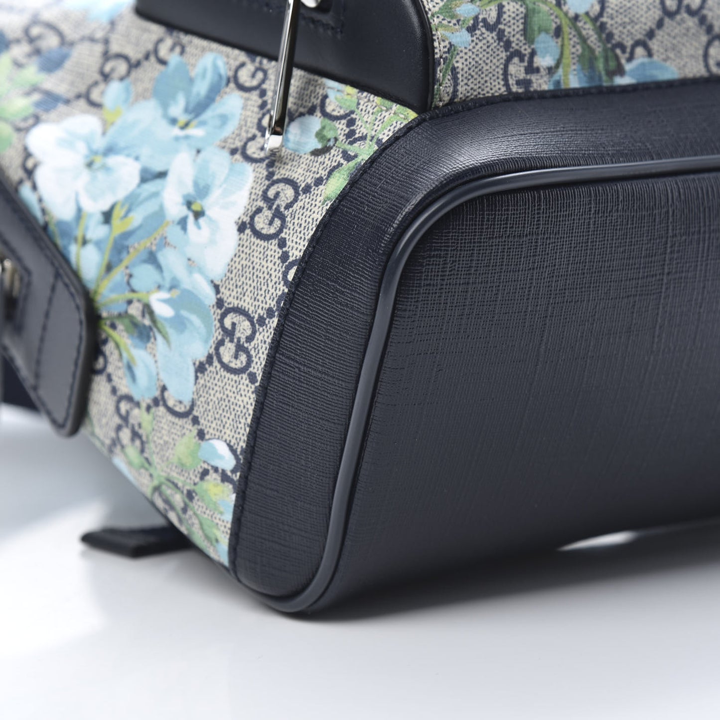 GG Supreme Monogram Blooms Small Day Backpack Blue